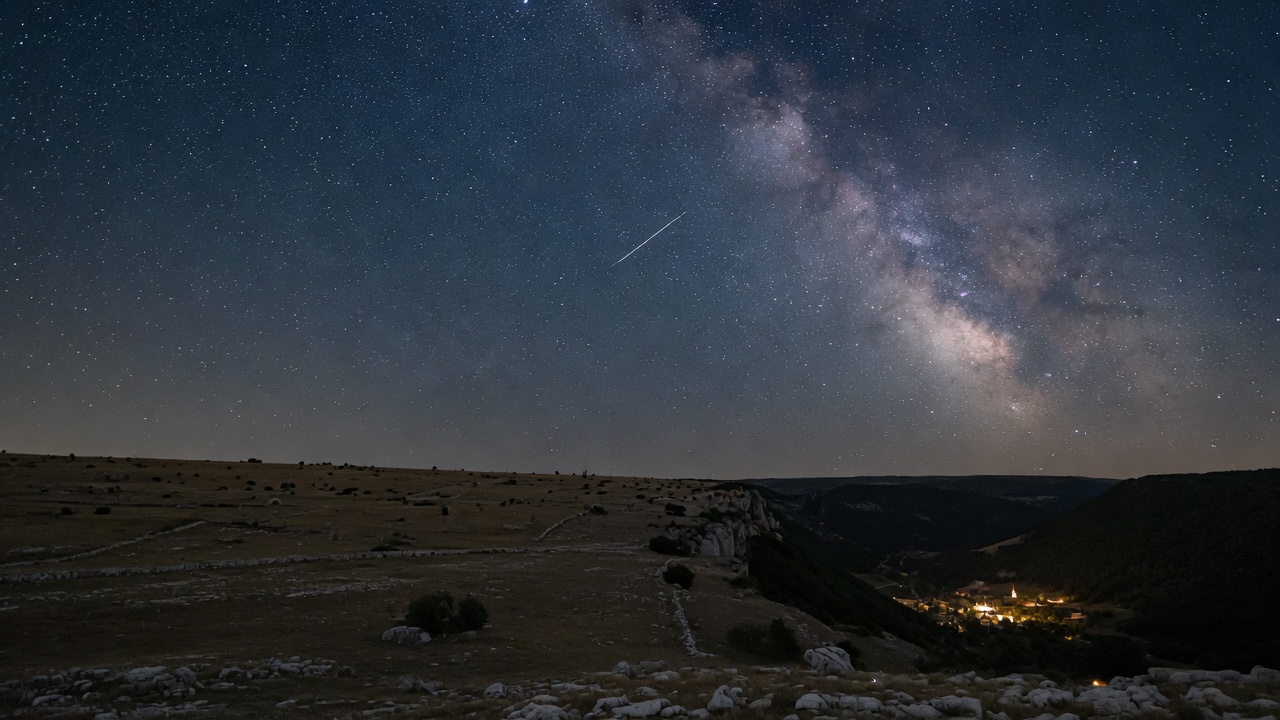 Ciel réel au-dessus des Causses, près de Nant en Aveyron